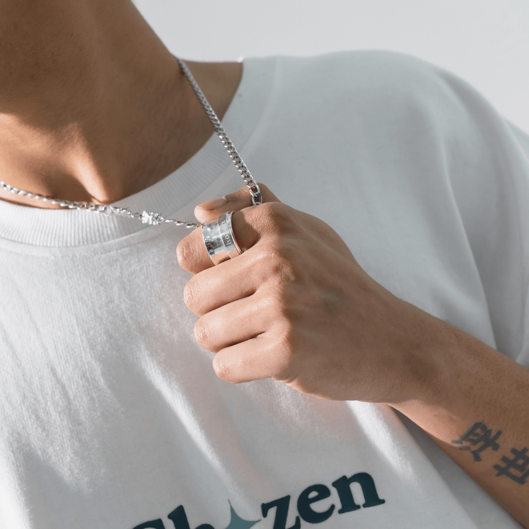 Chozen Engraved Spinner Ring - Chozen